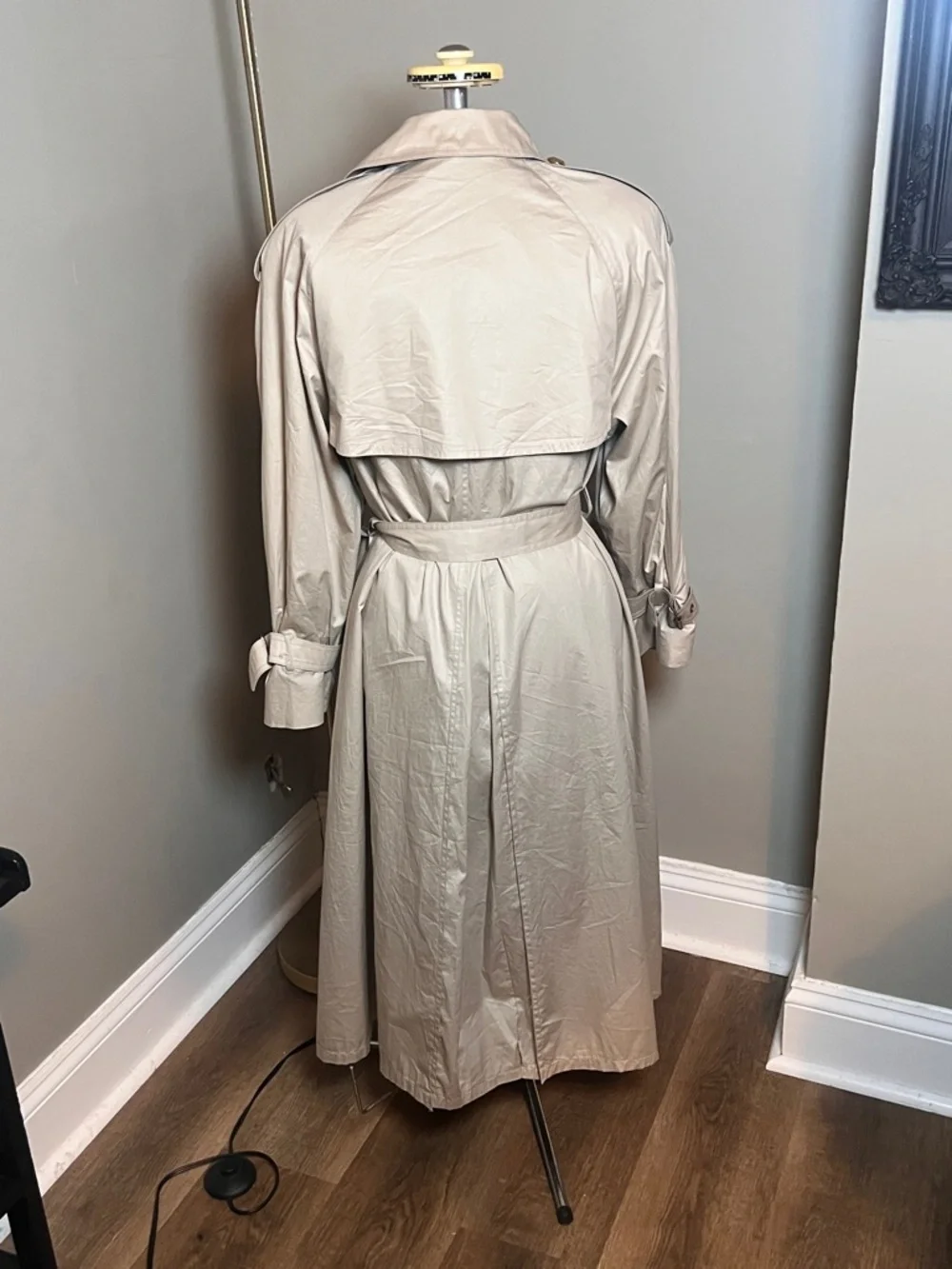 Vintage London Fog Khaki Trench Coat Double Breasted 10 Petite USA Londontown